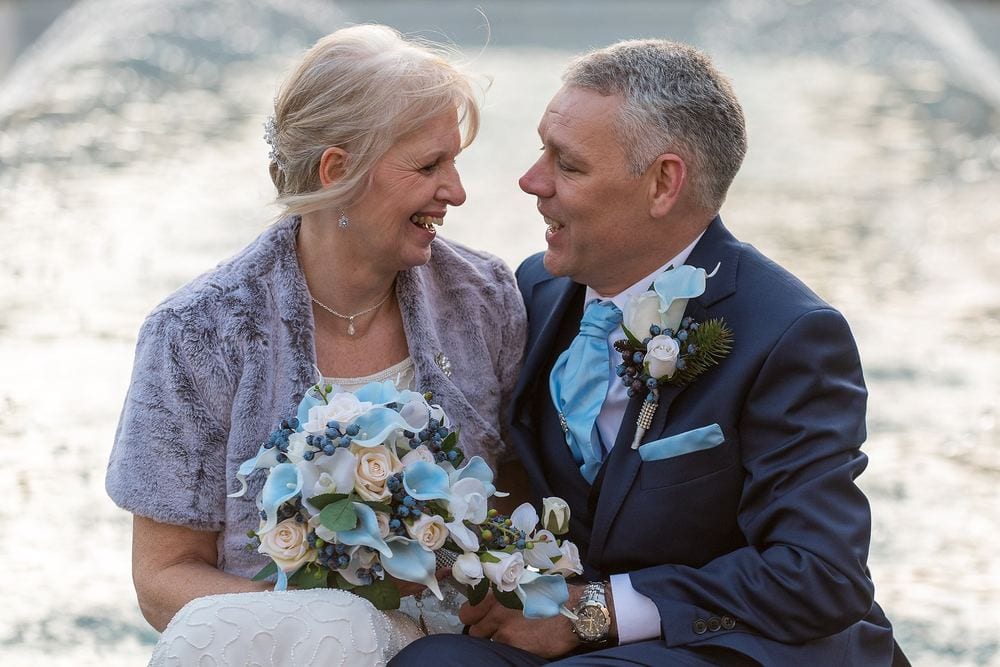 Newly-weds Wendy & Barry only have eyes for each other.